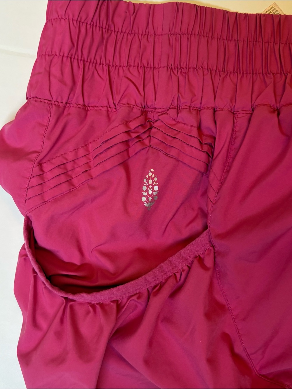 Free People Women’s Active Shorts Pink Size M - Picture 4 of 6